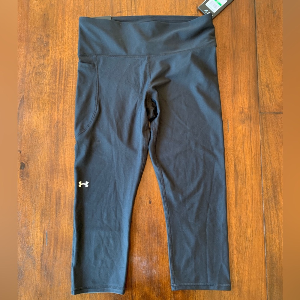 NWT Under Armour Capris
